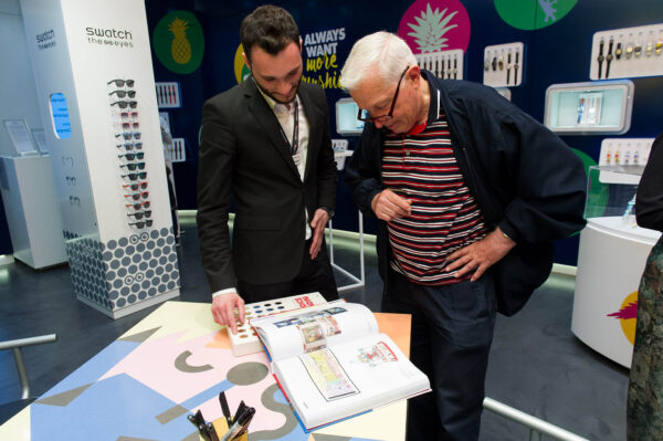 Orologio Swatch Alessandro Mendini SUOZ213 - immagine 8