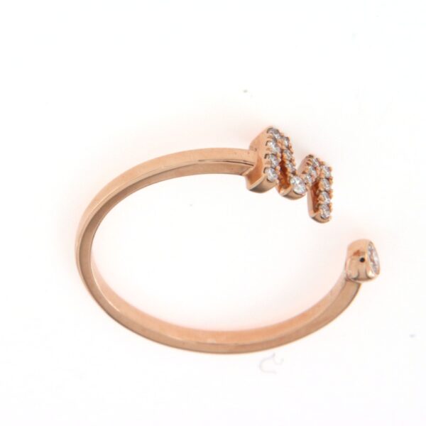 Anello lettera M diamanti Crivelli ct. 0.10 - immagine 5