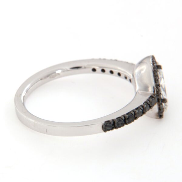 Anello Diamanti Bianchi Navette Neri Crivelli - immagine 4