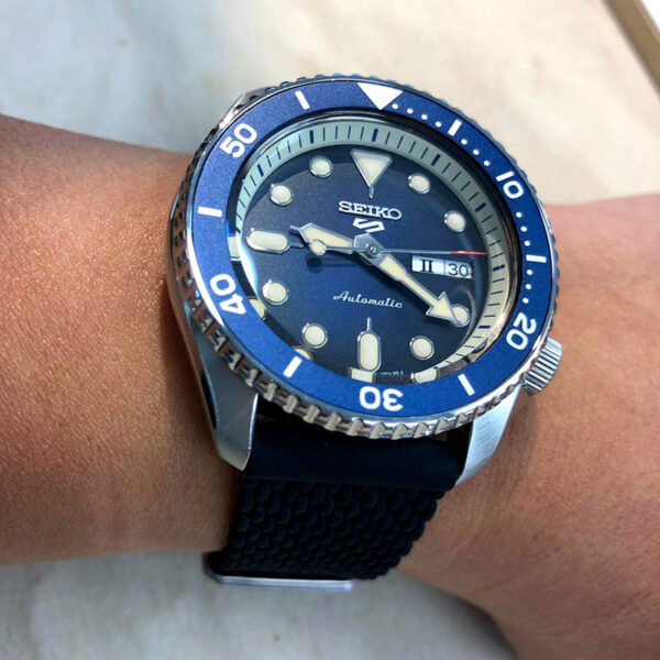 Orologio Seiko 5 Sport Globetrotter SRPD71K2 - immagine 3
