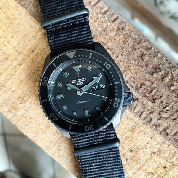 Orologio Seiko 5 Sport Street Dark Night SRPD79K1 - immagine 3