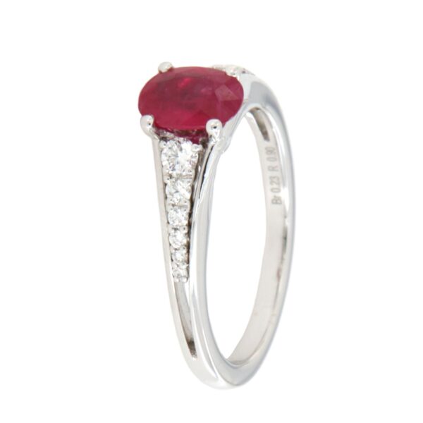 Anello Oro Rubino Ovale Pavè Diamanti Crivelli - immagine 6