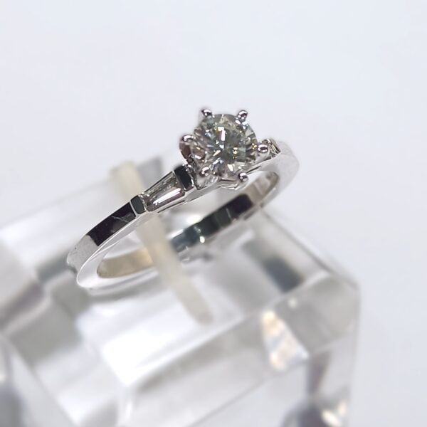 Anello oro bianco 18 kt solitario diamanti - immagine 3