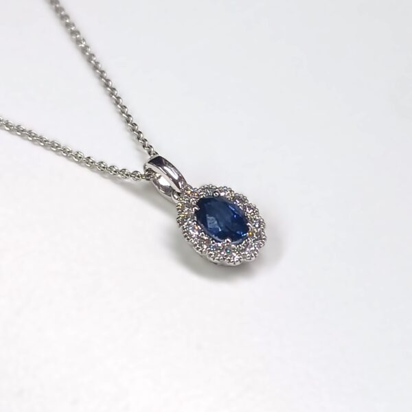 Girocollo oro bianco 18kt zaffiro e diamanti