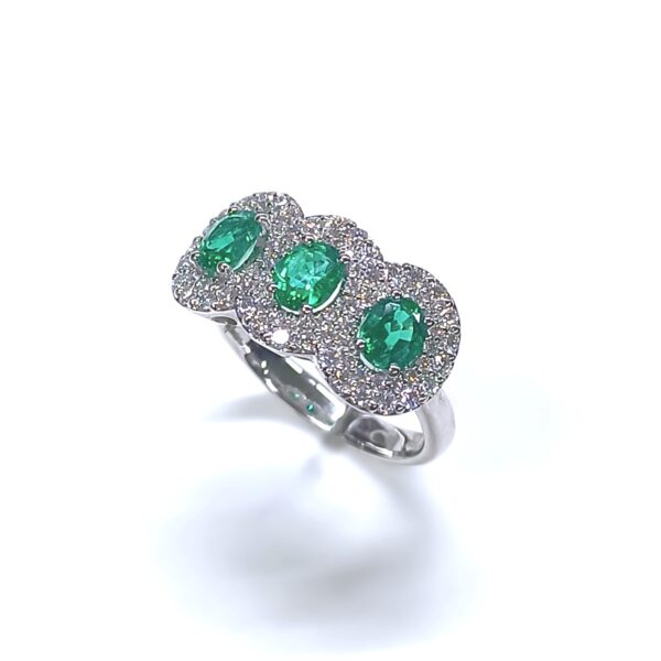 Anello oro bianco 18 kt Trilogy Smeraldi  Diamanti