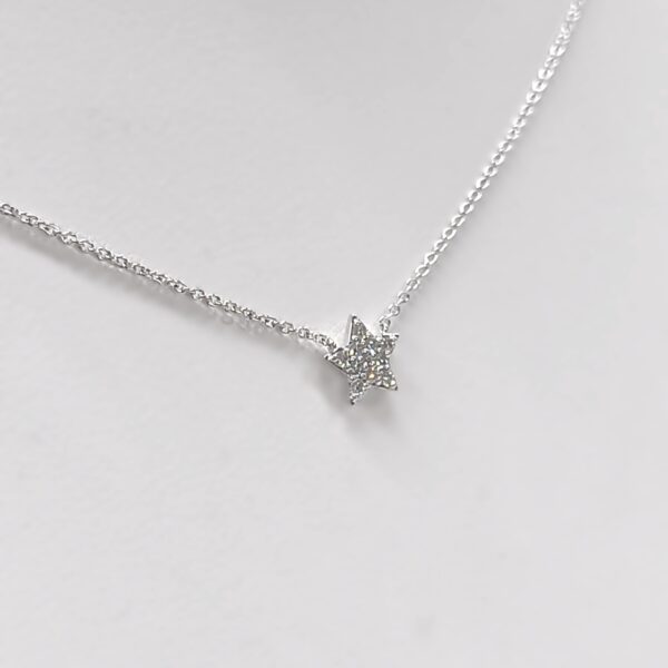 Collana stella bianca diamanti pavè Crivelli