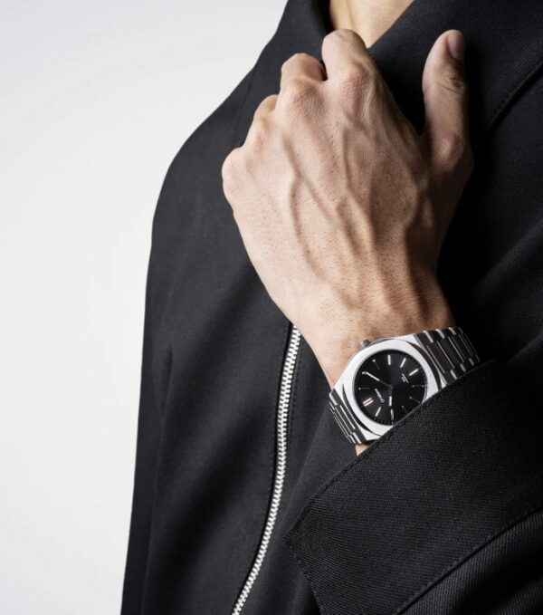 Orologio Groovy Black Ultra Thin 39 mm D1 Milano - immagine 2